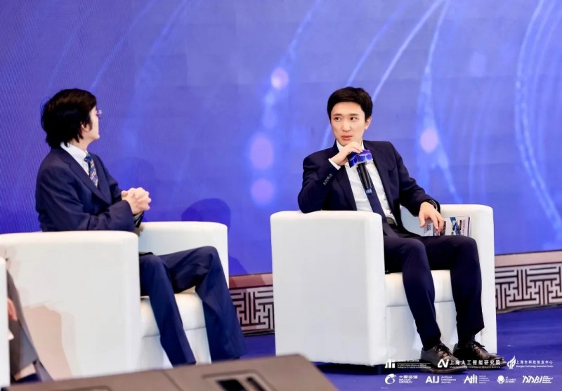 WAIC2025现场直击：鲍捷教授倡议推动全球AI公平，从“感知”开始(图3)