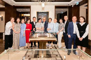 英皇珠宝又有大动作！全港最大百达翡丽专卖店震撼开业，杨受成现