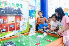 东盟枢纽聚“光”辉，阳光新能源“追光者节・科技追光之旅”燃动