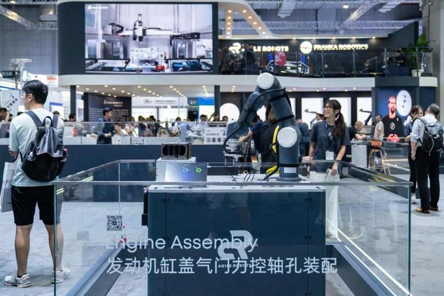 展会现场 | 思灵机器人（Agile Robots）亮相第二十五届工博会，等您聊技术，对方案！(图9)