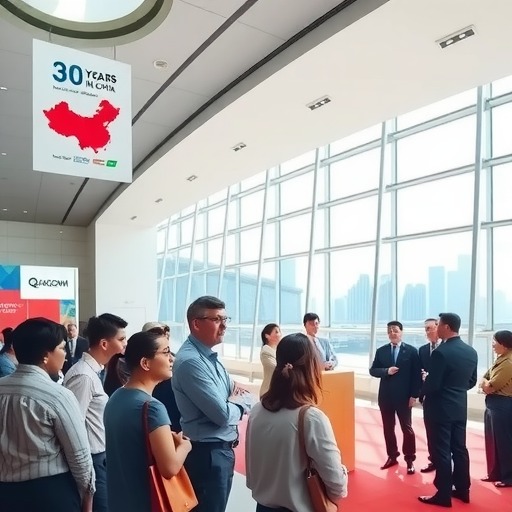 孟樸在进博会分享高通深耕中国30年,携手伙伴再谱科技新篇(图4) 孟樸在进博会分享高通深耕中国30年,携手伙伴再谱科技新篇(图4)