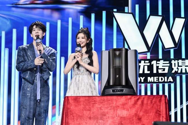 唯一官方家电合作伙伴！3i 品牌F1 Pro用蒸汽黑科技点亮